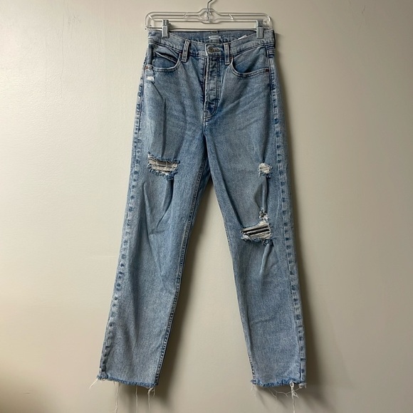 Old Navy Sky-Hi straight leg jean / size 2 - Picture 1 of 11
